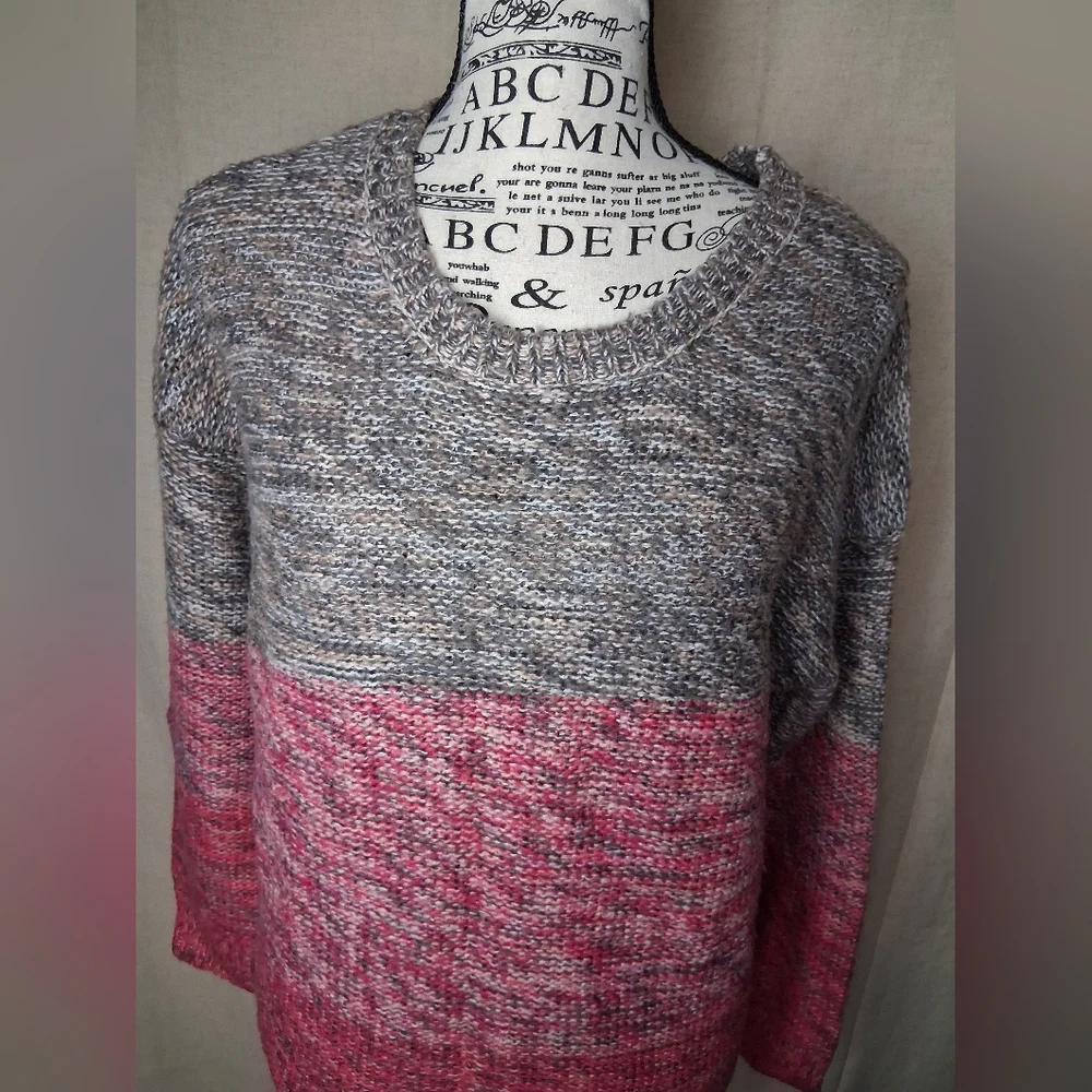 Rue21 Womens Medium sweater - Picture 2 of 10